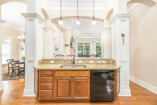 102 Galway Court, Johnson City, TN 37615