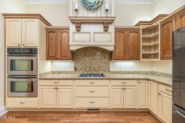 102 Galway Court, Johnson City, TN 37615