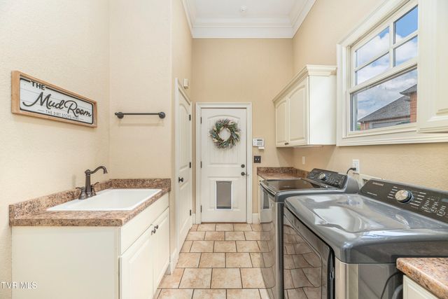 102 Galway Court, Johnson City, TN 37615