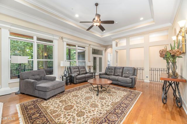 102 Galway Court, Johnson City, TN 37615