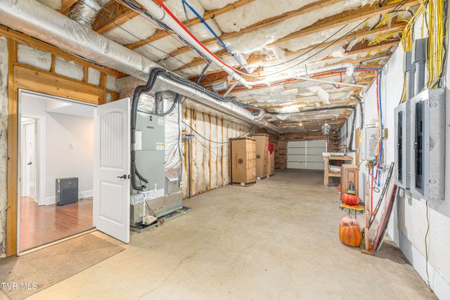 102 Galway Court, Johnson City, TN 37615