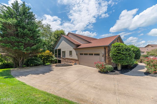 102 Galway Court, Johnson City, TN 37615
