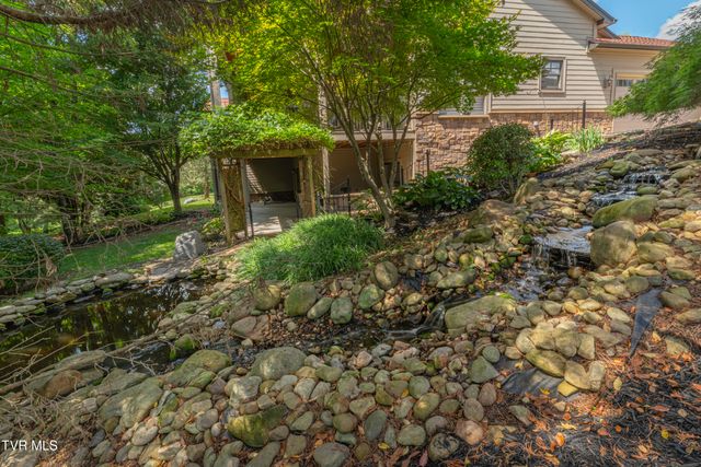 102 Galway Court, Johnson City, TN 37615