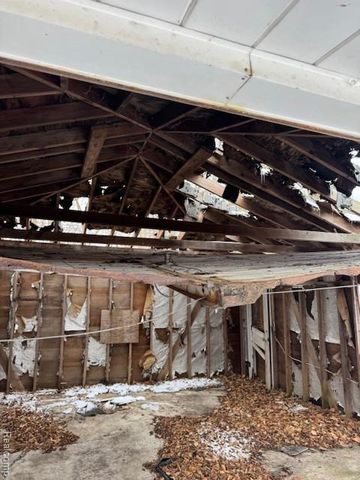 11960 Rossiter Street, Detroit, MI 48224