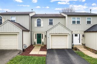 58 Monmouth Dr, Cranberry Twp, PA 16066