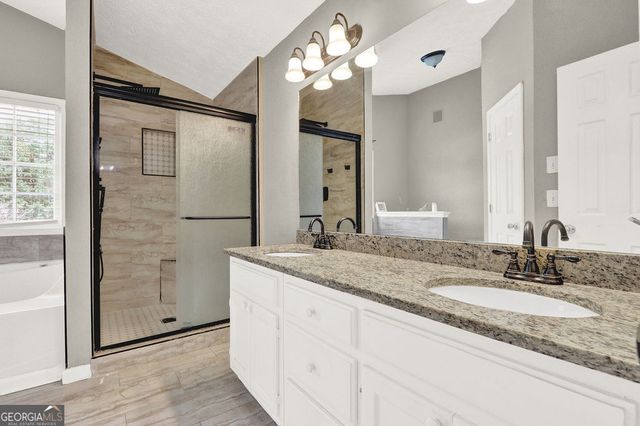 1892 Rockbrook Court, Snellville, GA 30078
