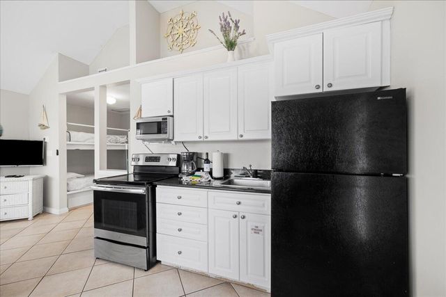 69 Crystal Beach Drive, UNIT 8, Destin, FL 32541