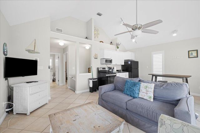 69 Crystal Beach Drive, UNIT 8, Destin, FL 32541