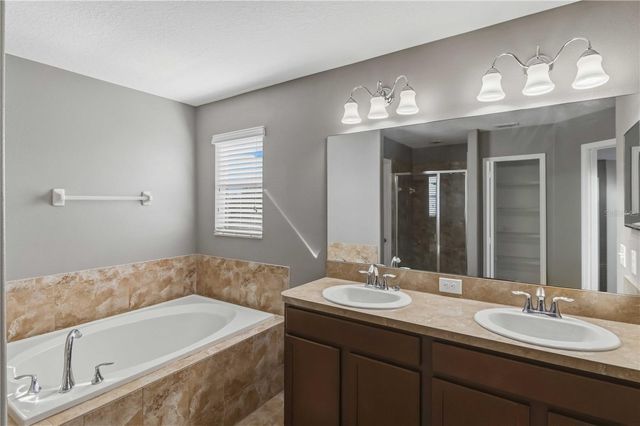 609 TANANA FALL DRIVE, Ruskin, FL 33570