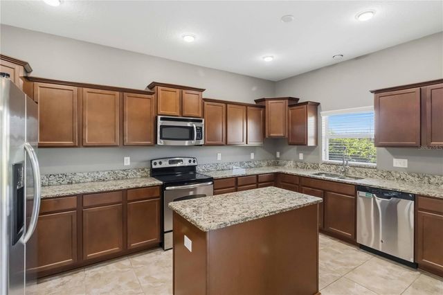 609 TANANA FALL DRIVE, Ruskin, FL 33570