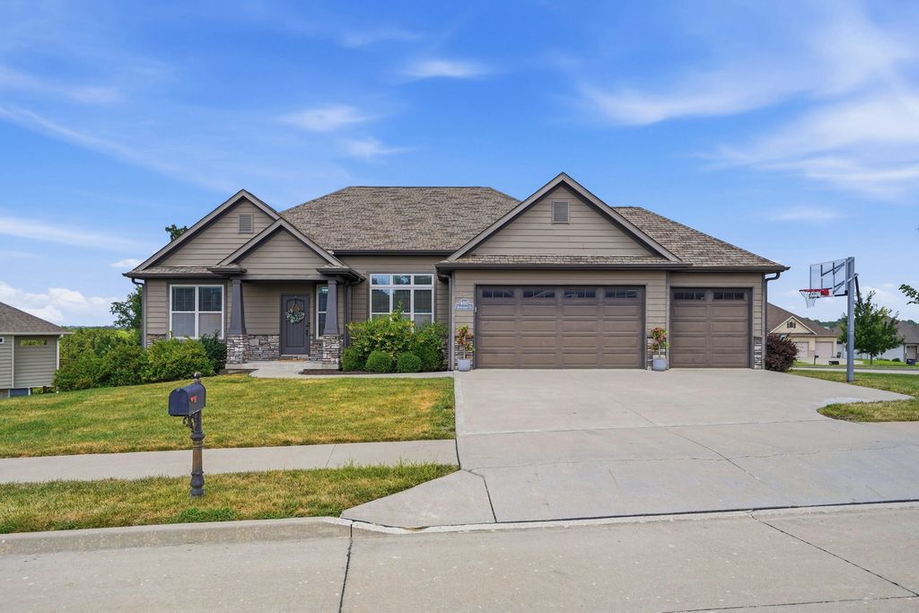 4810 ANNANDALE CT, Columbia, MO 65203