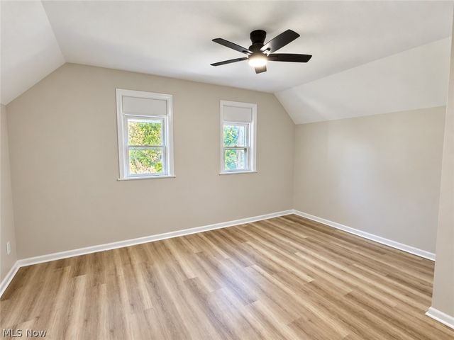 286 Alhambra Way, Akron, OH 44302