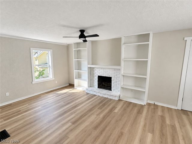 286 Alhambra Way, Akron, OH 44302