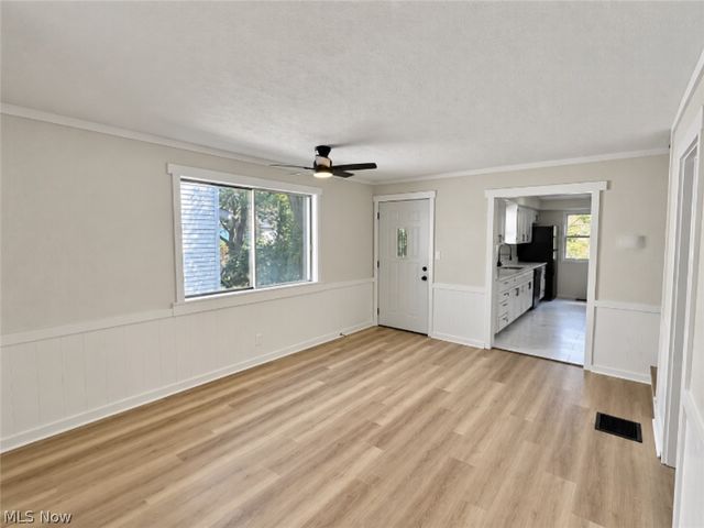 286 Alhambra Way, Akron, OH 44302