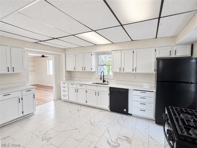 286 Alhambra Way, Akron, OH 44302