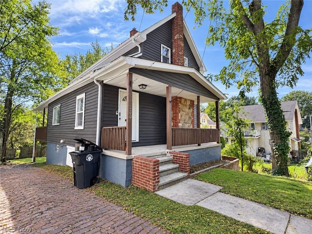 286 Alhambra Way, Akron, OH 44302