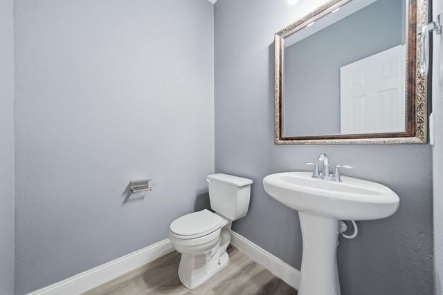 2810 Lockeridge Pines Drive, Spring, TX 77386