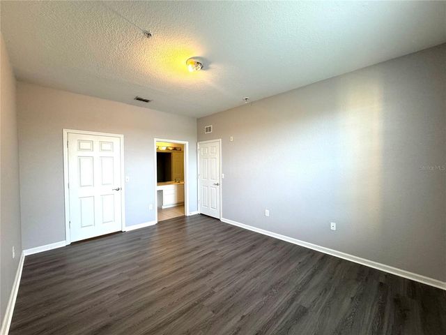 8660 BUCCILLI DRIVE 305, Orlando, FL 32829