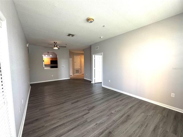 8660 BUCCILLI DRIVE 305, Orlando, FL 32829