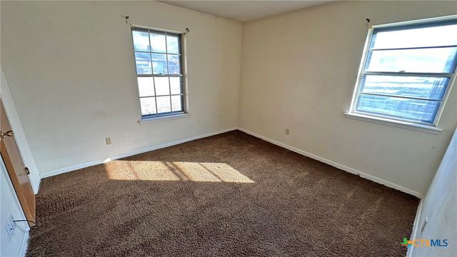902 Holly Street, Copperas Cove, TX 76522