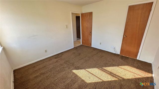 902 Holly Street, Copperas Cove, TX 76522