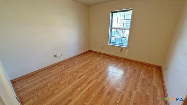 902 Holly Street, Copperas Cove, TX 76522