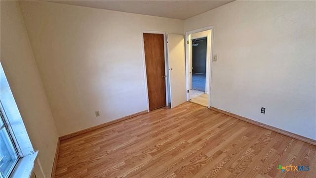 902 Holly Street, Copperas Cove, TX 76522