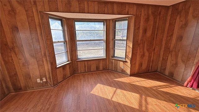 902 Holly Street, Copperas Cove, TX 76522