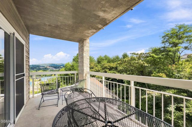 205 Ogle Drive, Pigeon Forge, TN 37863