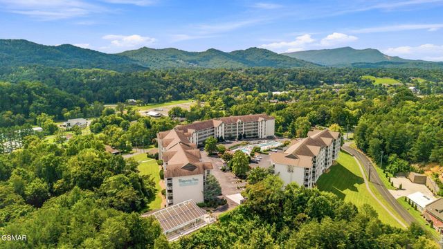 205 Ogle Drive, Pigeon Forge, TN 37863