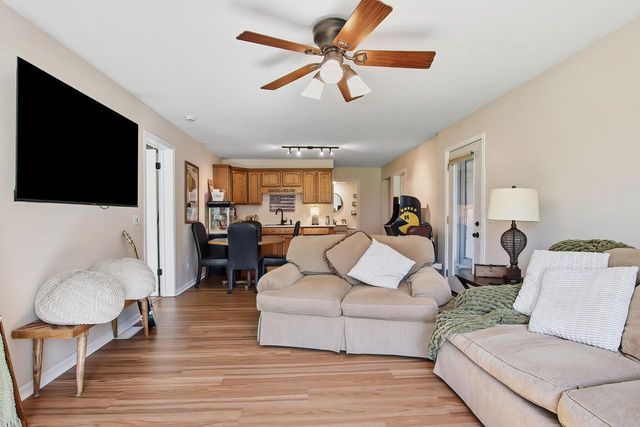 8760 385th AVENUE, Burlington, WI 53105