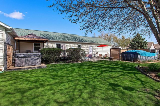 8760 385th AVENUE, Burlington, WI 53105