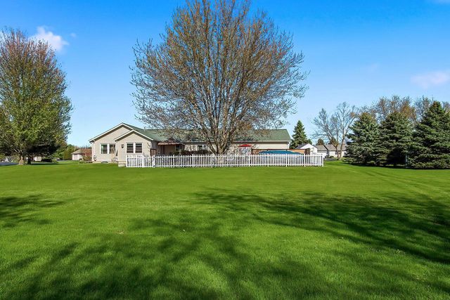 8760 385th AVENUE, Burlington, WI 53105