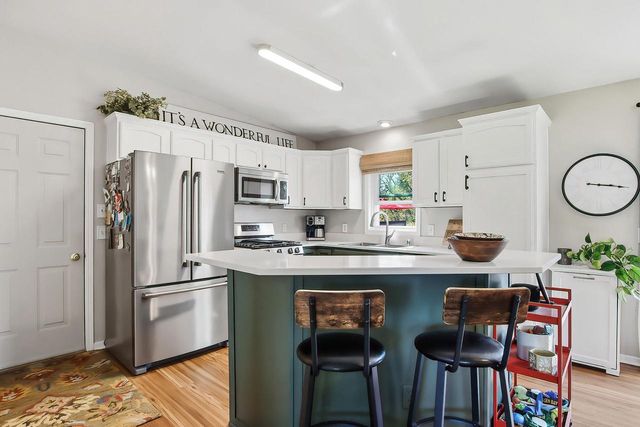 8760 385th AVENUE, Burlington, WI 53105