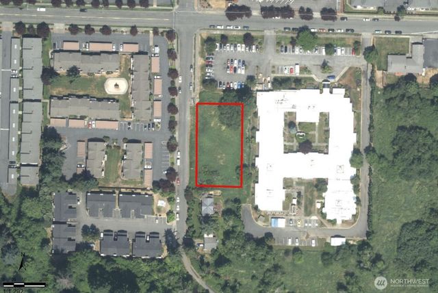 1215 9th Street SE, Puyallup, WA 98372