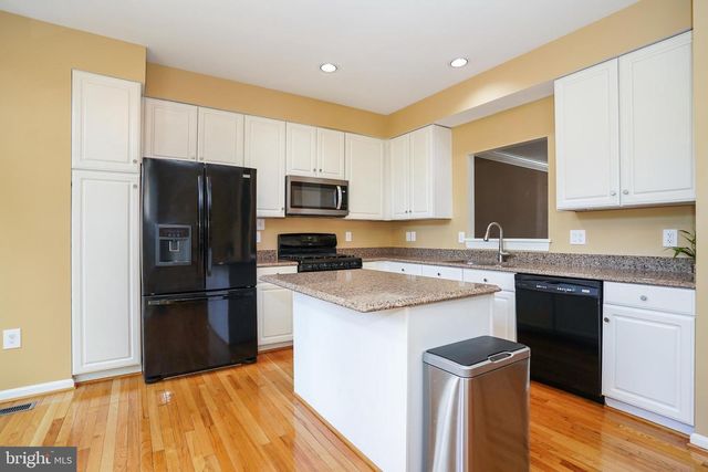 2243 JOURNET DR, Dunn Loring, VA 22027