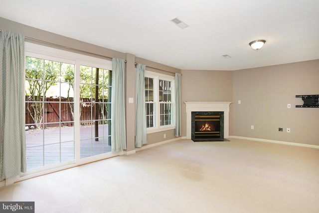 2243 JOURNET DR, Dunn Loring, VA 22027