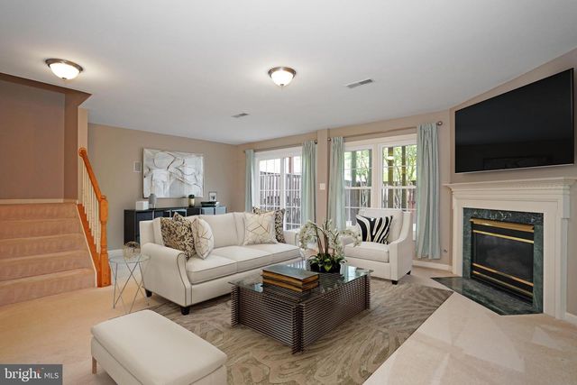 2243 JOURNET DR, Dunn Loring, VA 22027