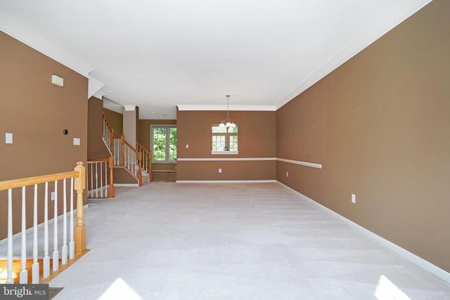 2243 JOURNET DR, Dunn Loring, VA 22027