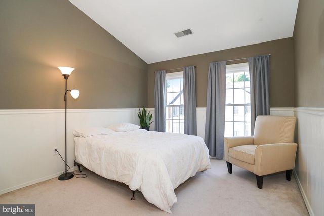 2243 JOURNET DR, Dunn Loring, VA 22027