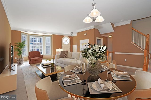 2243 JOURNET DR, Dunn Loring, VA 22027