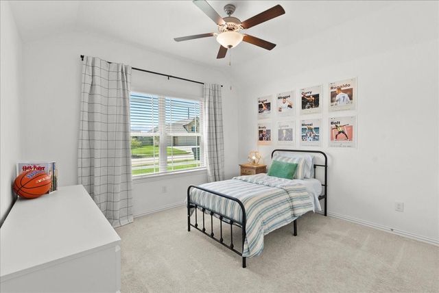14919 Lake Shore Avenue, Mont Belvieu, TX 77523