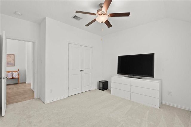 14919 Lake Shore Avenue, Mont Belvieu, TX 77523