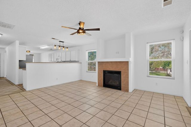 1040 Pacaya Drive NW, Albuquerque, NM 87120