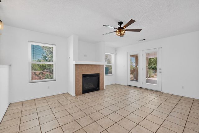 1040 Pacaya Drive NW, Albuquerque, NM 87120