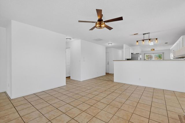 1040 Pacaya Drive NW, Albuquerque, NM 87120