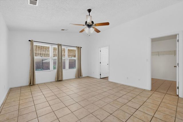 1040 Pacaya Drive NW, Albuquerque, NM 87120