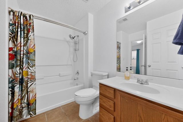1040 Pacaya Drive NW, Albuquerque, NM 87120