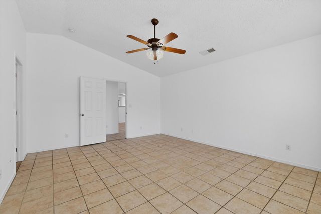 1040 Pacaya Drive NW, Albuquerque, NM 87120