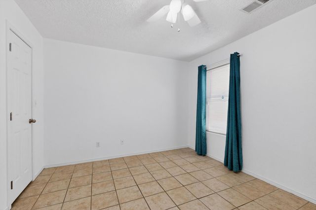 1040 Pacaya Drive NW, Albuquerque, NM 87120